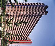 大阪港駅より徒歩2分 築27年2ヶ月 14階建の賃貸物件