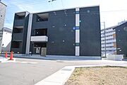 りんくうタウン駅より徒歩10分 3階 築2年の賃貸物件
