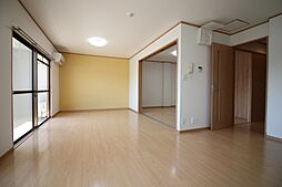 コーポTAMENAGA 102 1階2LDKのリビング/ダイニング