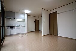 JR東海道新幹線 米原駅 徒歩7分の賃貸アパート 1階2LDKのリビング/ダイニング