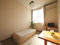 常陸多賀レジデンス 208 2階1Kのリビング/ダイニング