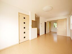 K’sル・クープルIII 103 1階1LDKのリビング/ダイニング