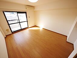 シャンテクレール 205 2階ワンルームのリビング/ダイニング