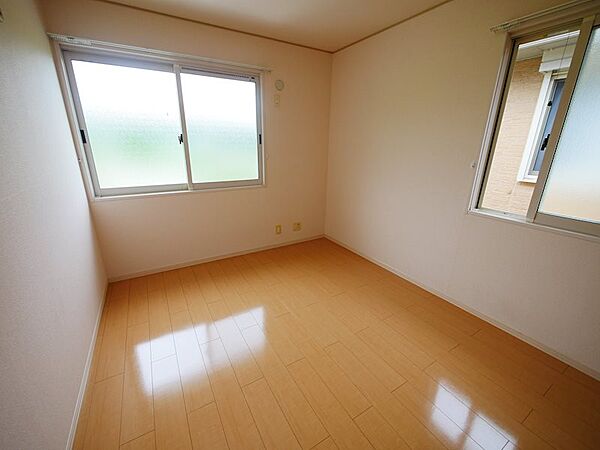 apartment 茨城県高萩市大字上手綱
上手綱の賃貸情報を見る
物件地図
