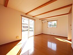 フレンズハウス川尻II　A 2LDKのリビング/ダイニング