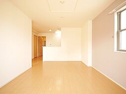 サンリット・レジデンスII 101 1階1LDKのリビング/ダイニング