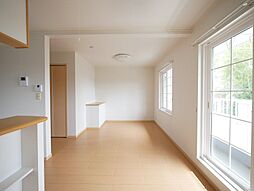 グランノヴァIV 201 2階1LDKのリビング/ダイニング