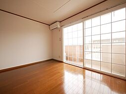 アトリウムK・N 102 1階2DKのリビング/ダイニング