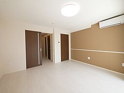 グランディール・M 105 1階1Kのリビング/ダイニング