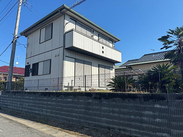 敷地西側より