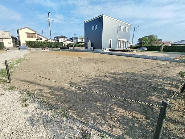 北西より