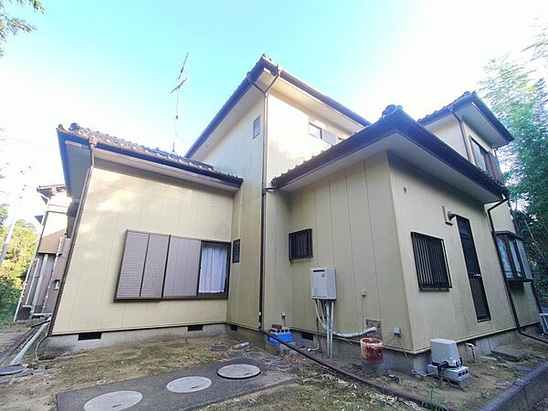 北西より