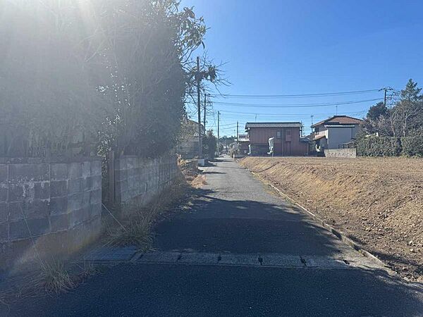 東側接道