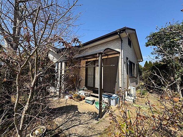 建物東南側より