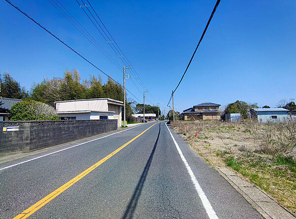 西側接道