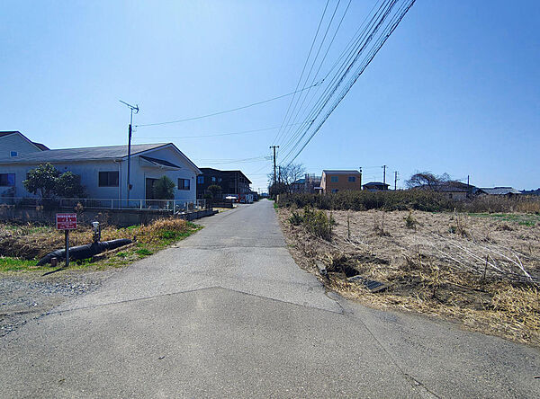 東側接道