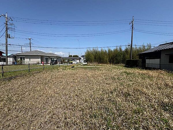 敷地南側から北方向