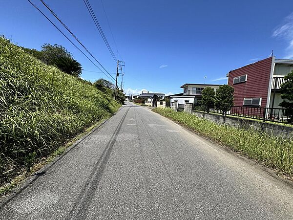 西側接道・南側より北方向