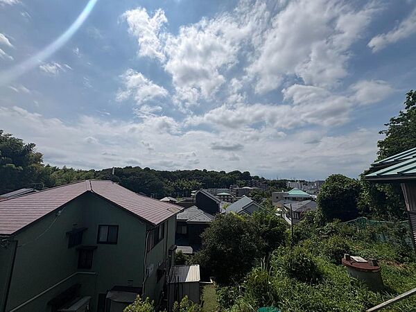 陽当たりが良く、お洗濯もはかどります。
