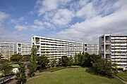新三郷駅より徒歩19分 築39年4ヶ月 11階建の賃貸物件