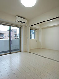 リブリ・ヒルサイド銀杏坂 302 3階1LDKのリビング/ダイニング