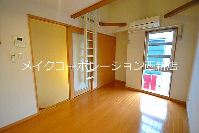 寝室
