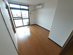 ブルーハイツI 202 2階2DKのリビング/ダイニング