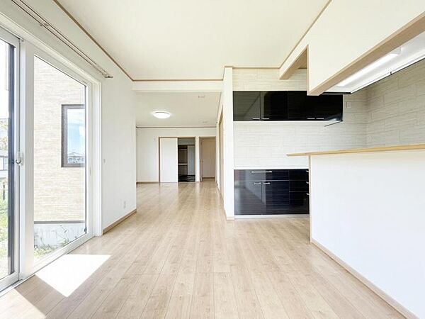 detached 宮城県亘理郡亘理町逢隈鹿島字倉庭
地図を見る