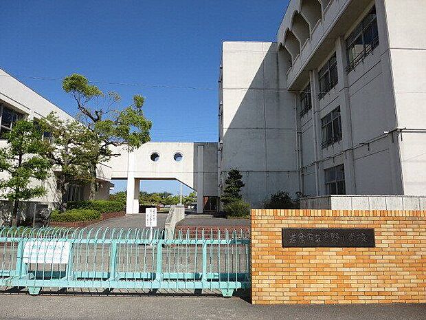 曽野小学校 1100m