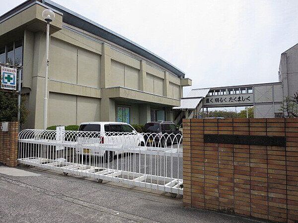 五条川小学校 550m