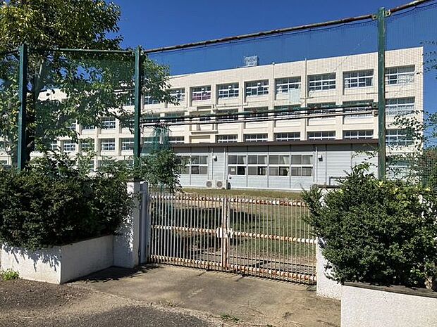 江南市立西部中学校 1400m