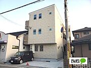 明石駅より徒歩14分 築4年8ヶ月 3階建の賃貸物件