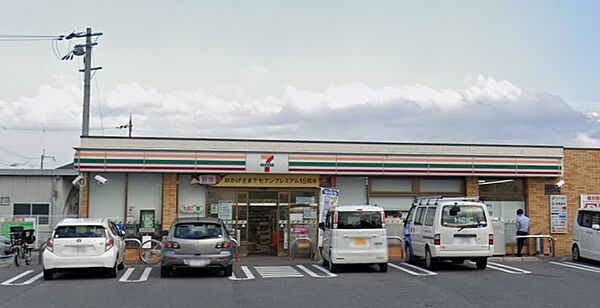 セブンイレブン栗東綣店　徒歩約６分