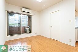 パレ・ホームズ大岡山 104 1階1LDKのリビング/ダイニング