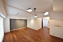 日興パレス南麻布 502 5階2DKのリビング/ダイニング