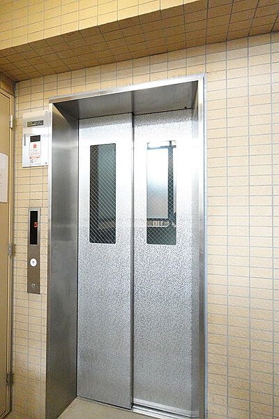 エレベーター