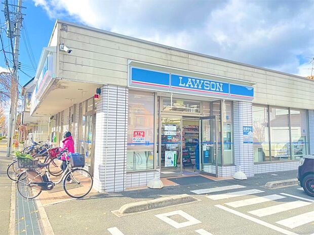 ローソン 新稲店（888m）