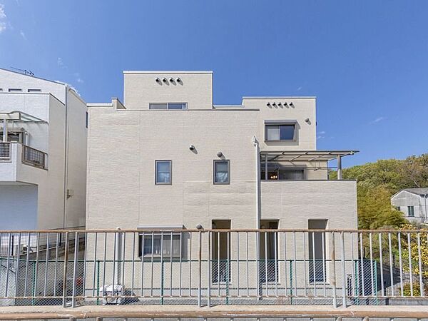 【現地写真】 住宅ローンのご相談等あらゆるご相談、お問合せ承っております。お気軽にお問合せください♪