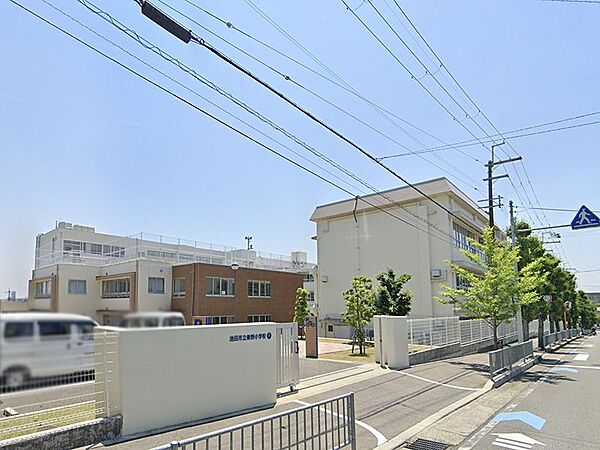池田市立秦野小学校（1400m）