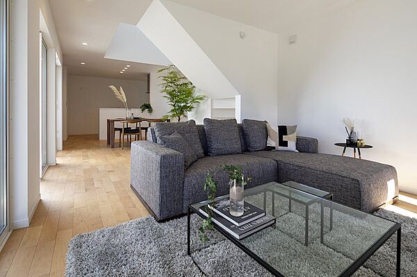 【建物プラン例】価格：2400万円 建物面積：132.2m2 間取：4LDK
