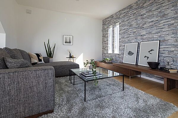 【建物プラン例】価格：2400万円 建物面積：132.2m2 間取：4LDK