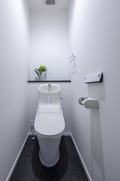 【建物プラン例】建物価格：2100万円/建物面積：115.70m2/間取：4LDK