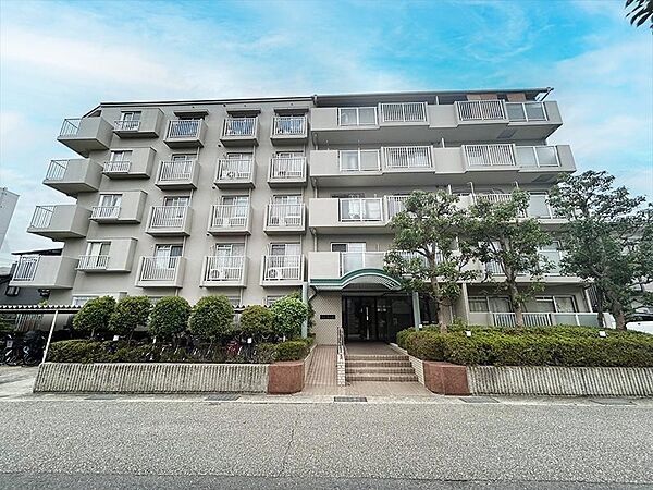【現地外観】現在の駐車場の空き情報はお問い合わせください。