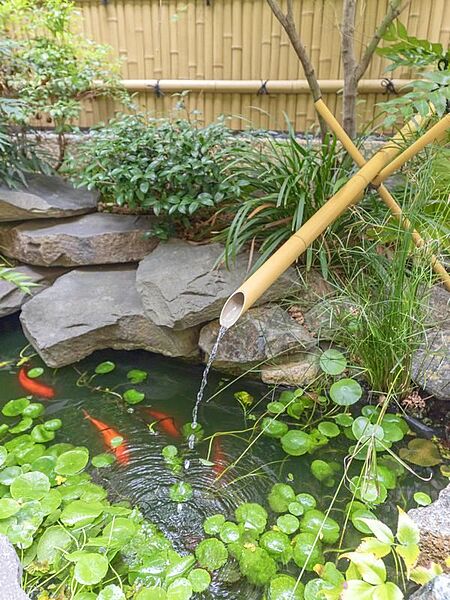 【庭】11帖の物置もございます。季節のものやアウトドアグッズ、キャンプ用品など十分にしまっていただけます。