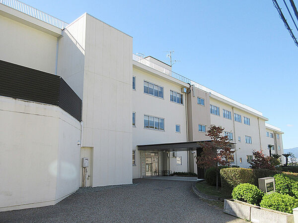 池田市立五月丘小学校（720m）