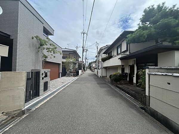 【前面道路含む現地写真】お客様の条件をしっかりとお伺いさせていただき、お家探しのパートナーとしてサポートいたします♪