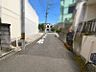 その他：【前面道路含む現地写真】弊社でも建築・相談を承っております！ご自身だけの理想の家創りをお楽み下さい！
