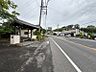 外観：広々とした間口なので車の出入りがスムーズに行えます。