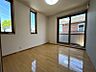 室内：2階は全部屋がバルコニーに面しており風通し良好です♪