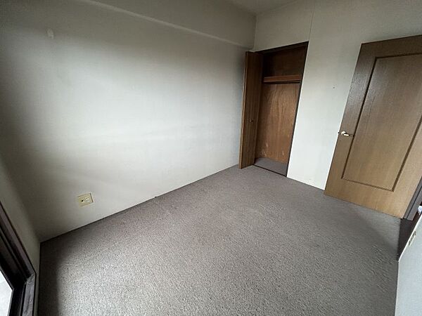 それぞれの部屋が独立しているので家族間のプライベートも守られます。思春期のお子様がいらっしゃるご家庭にもおすすめの間取りです